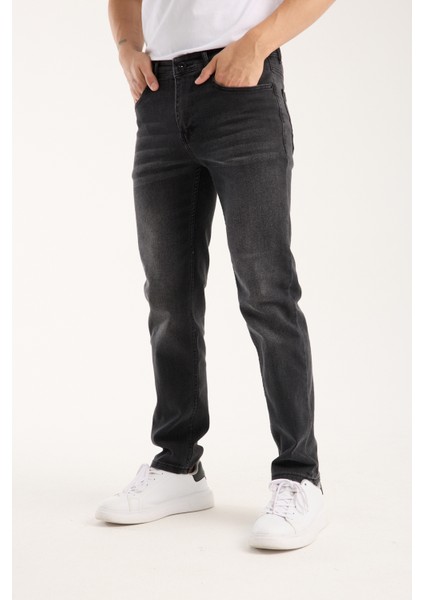 Erkek Pantolon Siyah Regular Fit Fermuarlı Jeans modelleri