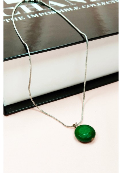 Zümrüt Doğal Taşı Zincirli El Yapımı Kolye Uç: 1,5 cm Zincir: 20 cm Kutulu fırsatları