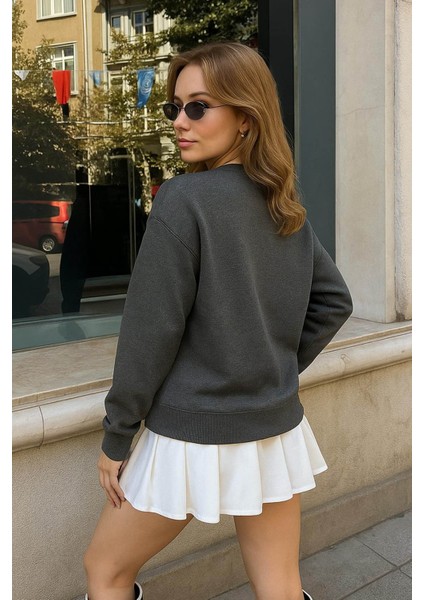 Oversize Bisiklet Yaka Simli Baskılı Antrasit Kadın Sweatshirt 25K0131K1 fiyatları