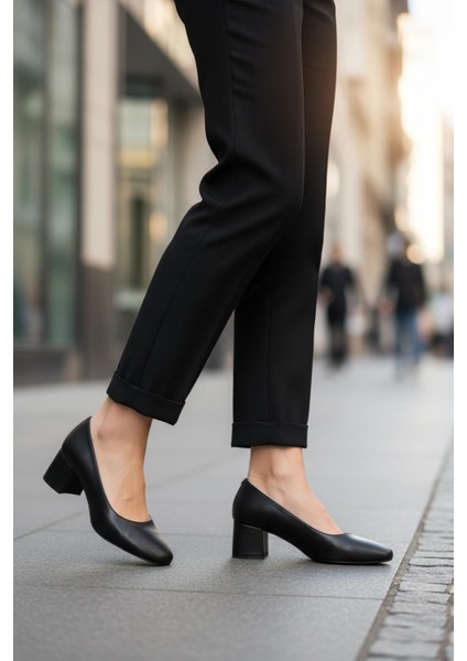 Siyah Cilt Kadın Topuklu Ayakkabı 695042 Z