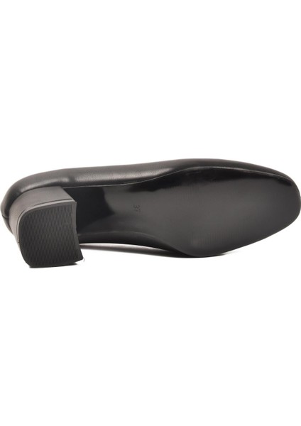 Siyah Cilt Kadın Topuklu Ayakkabı 695042 Z indirimleri