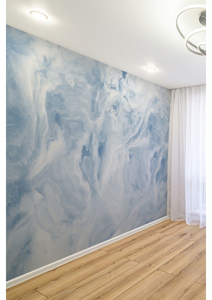 Bulut Efektli Soyut Mermer Görünümlü Mavi Tonlu Tekstil Duvar Kağıdı fiyatları