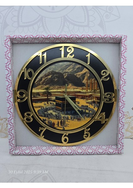 Pleksi Aynalı Rakamlar Ile Özel Tasarım Saat 40 cm Genişliğinde