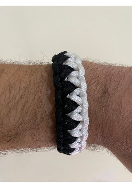 Siyah Beyaz Paracord Bileklik fırsatları