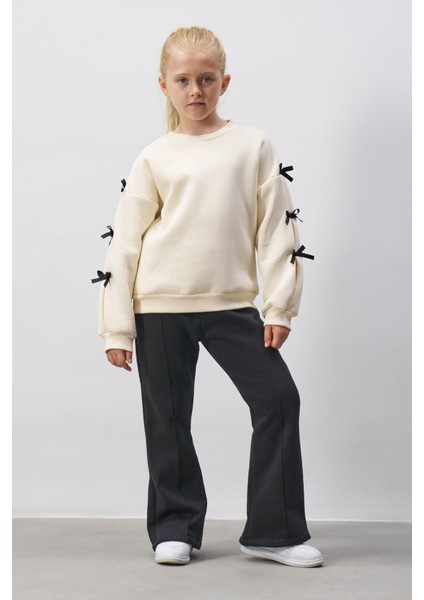 Fiyonk Detaylı Ispanyol Paça 3 Ip Şardonlu Kız Çocuk Takım