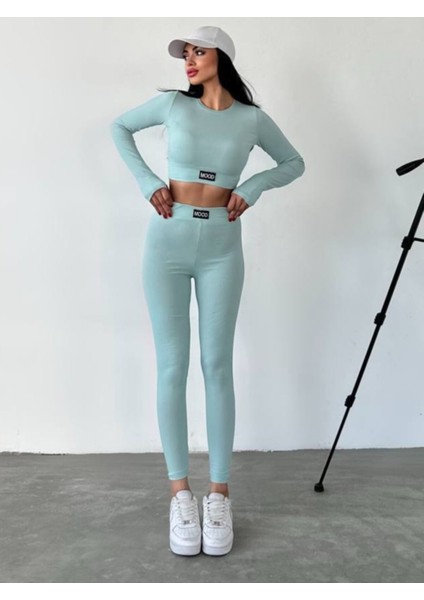 Uzun Kollu Parmak Detaylı Crop ve Tayt Takım Sporcu Tayt Takım