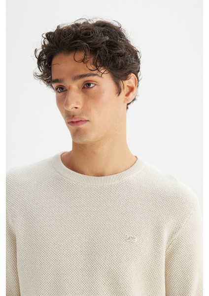 Pamuklu Regular Fit Normal Kesim Bisiklet Yaka Triko Kazak fırsatları