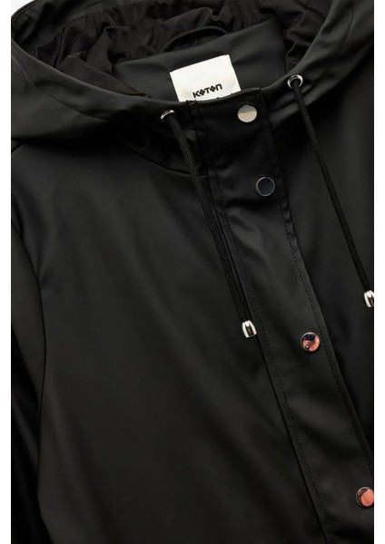 Kadın Cepli Beli Bağlamalı Uzun Kollu Fermuarlı Kapüşonlu Yağmurluk 6WAK00007EW fırsatları