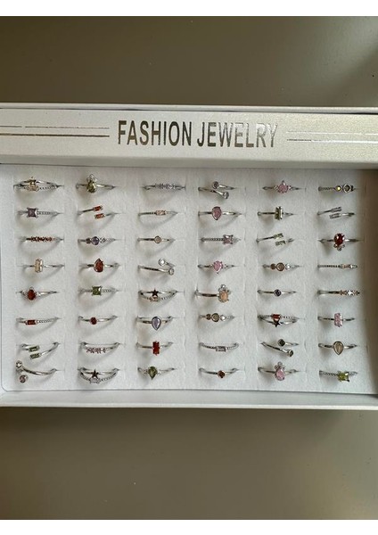 48'li Taşlı Yüzük - Gümüş