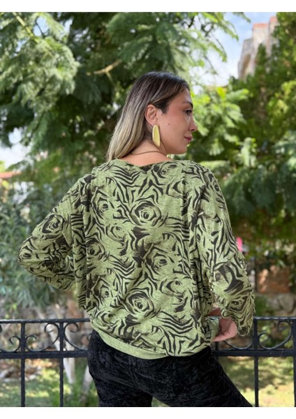 NC1128 Italyan V Yaka Gül Desenli Triko Bluz Yeşil fırsatları
