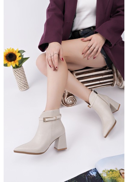 Gloria Sivri Burun Kemer Detaylı Kalın Topuklu Fermuarlı Kadın Bot fırsatları