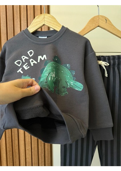 Erkek Çocuk Pamuklu Gri Sevimli Hayvancık Baskılı Sweatshirt - Dad Team Yazılı indirimleri