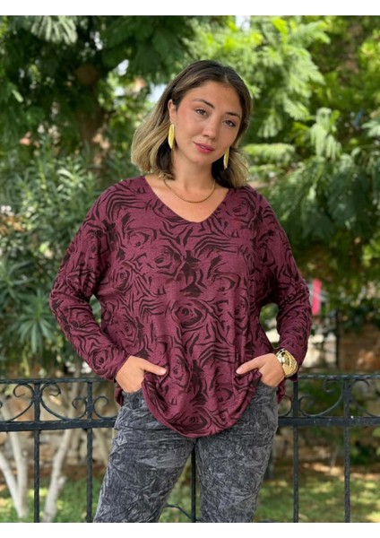 NC1128 Italyan V Yaka Gül Desenli Triko Bluz Vişne