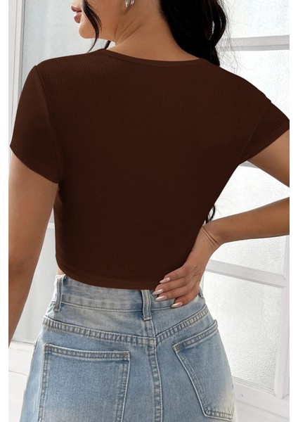 Kadın Kahverengi Yarım Kol Düz Yaka Crop Top Bluz fiyatları