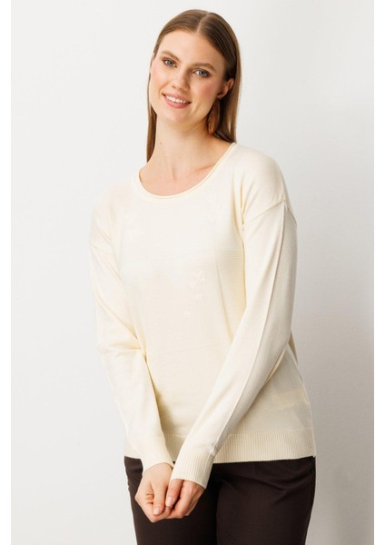 65359 Onteks Kazak Çiçek Işlemeli Dik Yaka modelleri