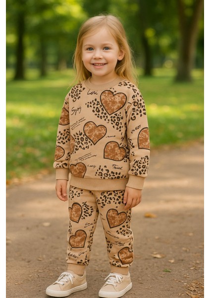 Kız Çocuk Pamuklu Baskılı Takım I Okul,kreş ve Park Için Rahat Günlük Giyim (1 Beden Büyük Alınız)