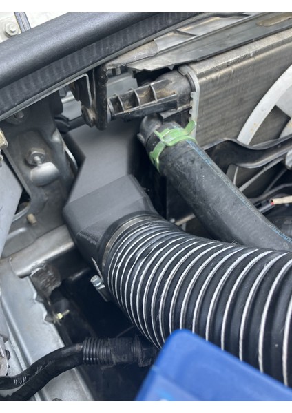 Clio 1 - Ön Izgarada Kepçe