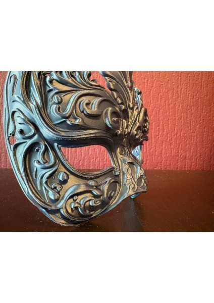 Elegant Maske – Şık Kostüm ve Parti Maskesi | Cadılar Bayramı & Masquerade Aksesuarı fiyatları