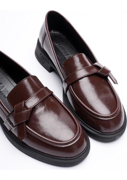 Kadın Rugan Loafer Platin Tokalı Kahve Elor fiyatları