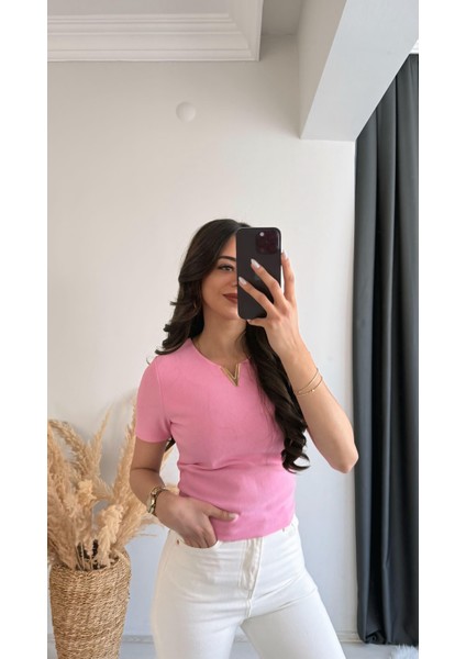 Lixo Metal V Detaylı Likralı Kısa Kol Bluz Pembe