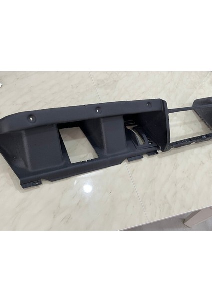 Land Rover Defender Torpido indirimleri