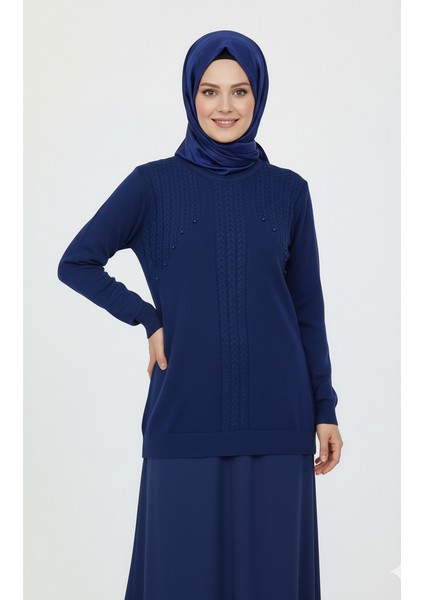 Kadın Kışlık Triko Kazak Bisiklet Yaka Boncuk Detaylı Motifli Rahat Tam Kalıp indirimleri