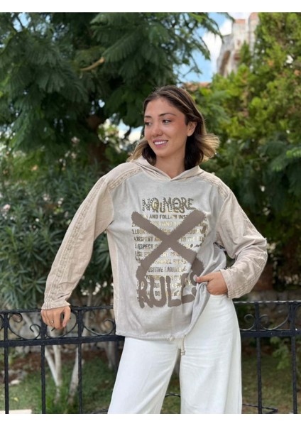 NC59085 Italyan Yazı Baskılı Kol Zımbalı Kapişonlu Sweatshirt Krem fiyatları