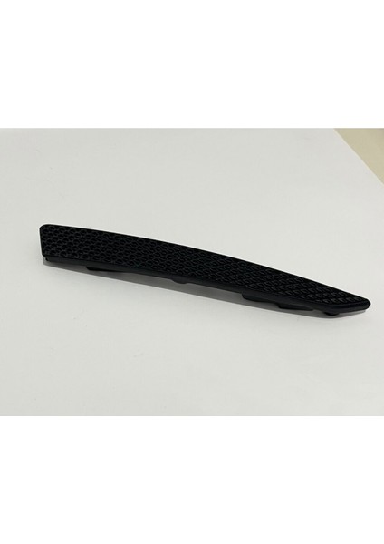 Ford Kuga 2013-2016 Tampon Far Altı Plastiği Sağ Taraf modelleri