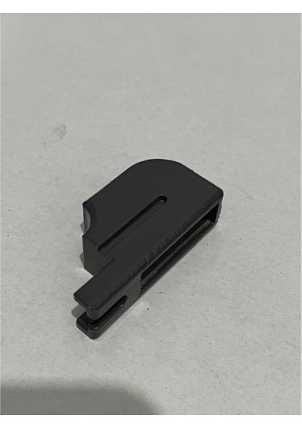 Iveco Daily Kapı Kilit Tutamağı fiyatları