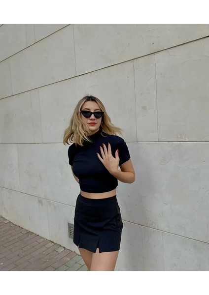 24 Grup Siyah Mini Yırtmaçlı Şort Etek