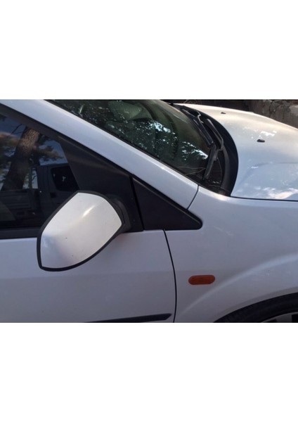 Ford Fiesta 2002-2009 Ayna Üçgeni Dış Sağ Taraf