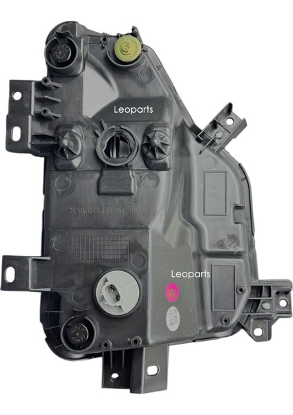 Mitsubishi L200 Sis Lambası Sağ (Iki Ampul Girişli) 2019-2021 fiyatları