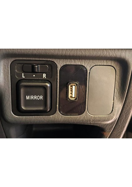 Honda Civic USB Bağlantısı Için Anahtar Paneli Çerçevesi- 4062481 modelleri