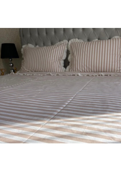Krem Renkli Çizgili, Fırfırlı Yorgan Kılıfı