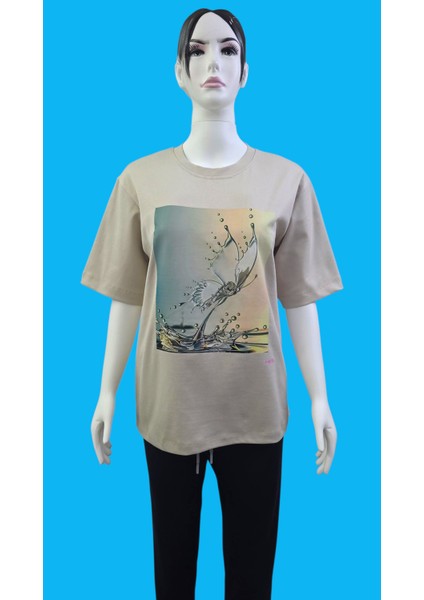 Kadın Oversize Kelebek Baskılı Bisiklet Yaka Basic Tişört fiyatları