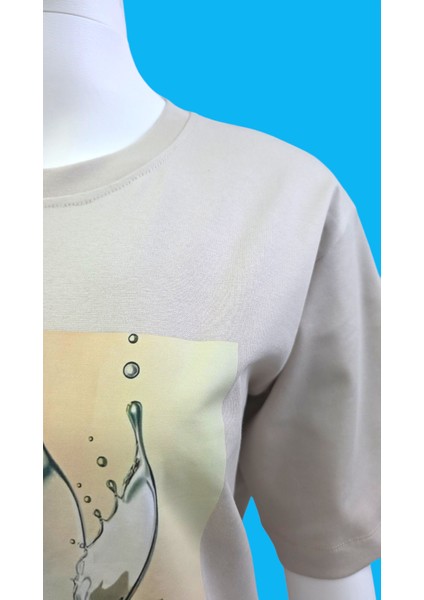 Kadın Oversize Kelebek Baskılı Bisiklet Yaka Basic Tişört modelleri