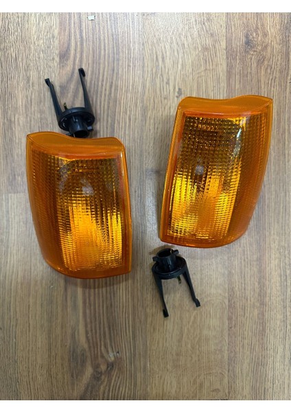 Renault R9 Sinyal Sağ Sol Sinyal Sarı Set
