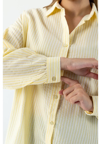 Kadın Uzun Kollu Pamuklu Oversize Çizgili Gömlek Sarı - 26Y 2021 modelleri