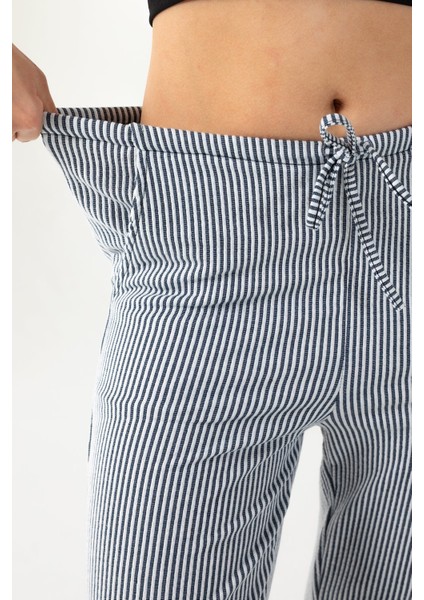 Kadın Beli Lastikli Çift Cepli Çizgili Pantolon Mavi - 26K 2539