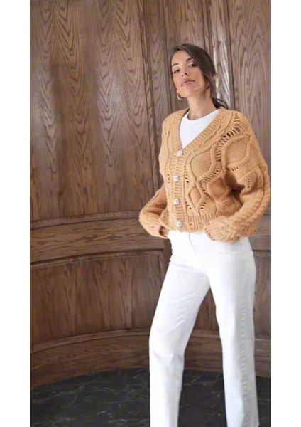 Keyymod Kadın Taşlı Düğmeli Ajurlu Makaron Kısa Hırka indirimleri