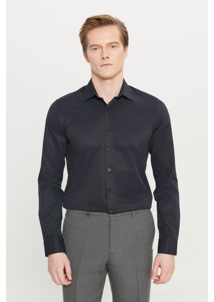 Pamuklu Regular Fit Normal Kesim Klasik Yaka Armürlü Gömlek