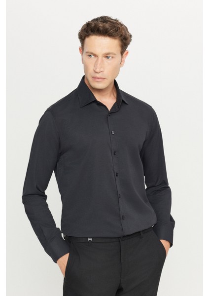 Pamuklu Slim Fit Dar Kesim Klasik Yaka Armürlü Gömlek
