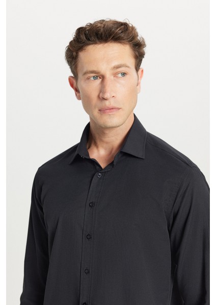 Pamuklu Slim Fit Dar Kesim Klasik Yaka Armürlü Gömlek fırsatları