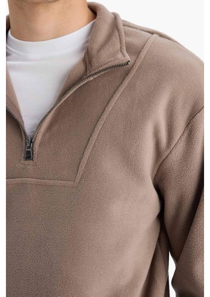 Boxy Fit Dik Yaka Baskılı Polar Sweatshirt E8632AX25WN indirimleri