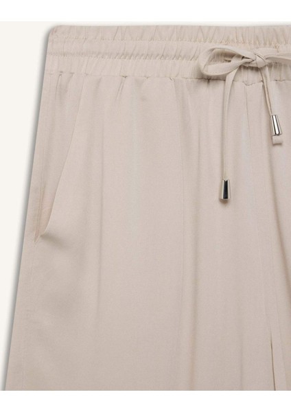 Yüksek Bel Kısa Paça Viskon Şort N5389AZ25HS