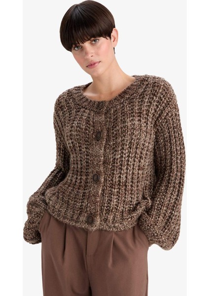 Oversize Geniş Kalıp Bisiklet Yaka Düğmeli Triko Hırka G2143AX25WN fırsatları