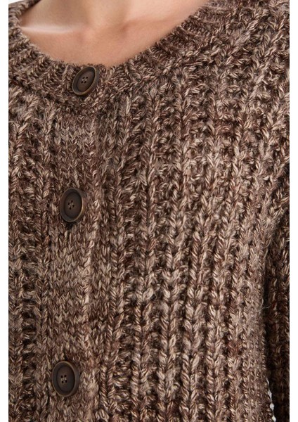 Oversize Geniş Kalıp Bisiklet Yaka Düğmeli Triko Hırka G2143AX25WN indirimleri