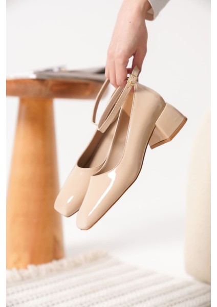 Arilla Bej Rugan Kadın Topuklu Ayakkabı modelleri