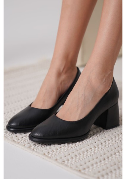 Candie Siyah Cilt Kadın Stiletto