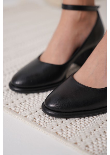 Josephine Kadın Mat Siyah Topuklu Ayakkabı